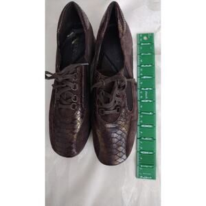 Meucci Shoe Womens Brown Sz 9.5-10 Suede Reptile Embossed Lace Up Comfort Wedge